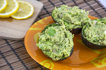 Salad with avocado and lemon