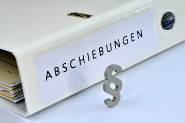Abschiebungen, Asylanträge, Asylbewerber, Migration, Justiz