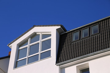 großes Giebelfenster