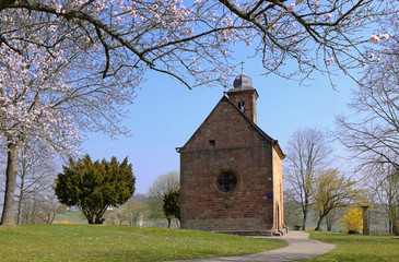 Fototapeta na wymiar Nikolauskapelle bei Klingenmünster