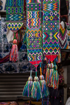 mayan woven textiles in chichicasenango