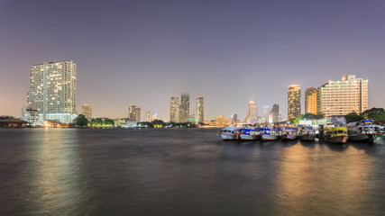 Fototapeta premium Chao Phraya River at Night