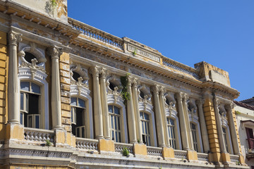 Edificio antiguo en ruinas