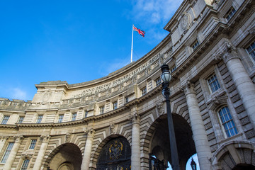 Obraz premium Admiralty Arch. Runs between the Mall and Trafalgar Square