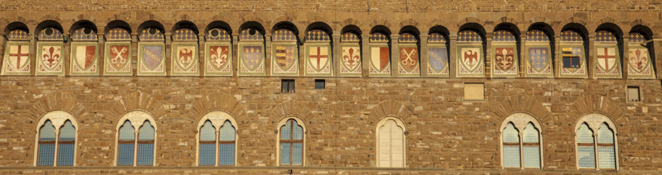 Toscana,Firenze,stemmi di Palazzo Vecchio.