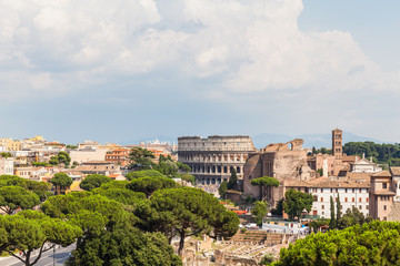 Fototapeta na wymiar Rome cityscape with skylines of the ancient ruins