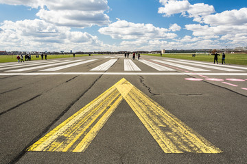 Landebahn auf dem ehemaligen Flugfeld Berlin Tempelhof © Calado