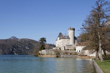 Lac et Chateau de Duingt