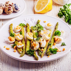 Grilled asparagus with quail eggs