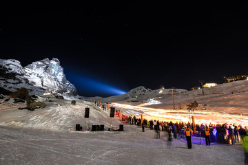 Fiaccolata e Cervino illuminato