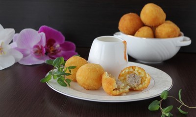 Arancini with meat filling