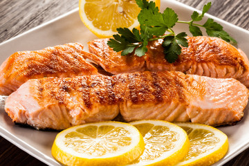 Grilled salmon and vegetables