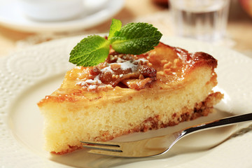 Apple sponge cake