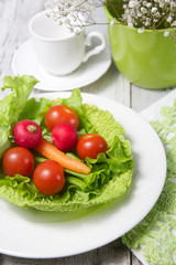 Breakfast with green salad