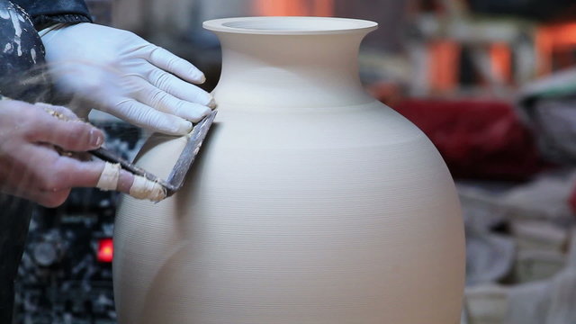 traditional handmade porcelain process