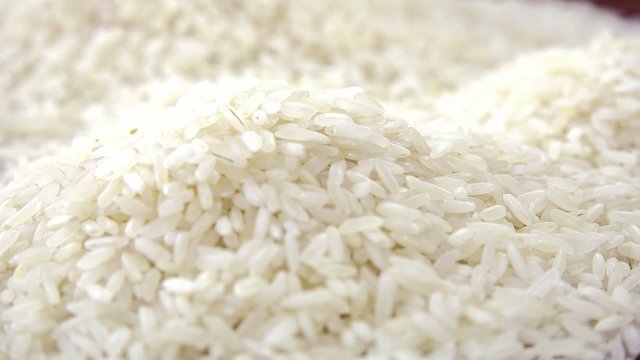 Rotating Rice (seamless loopable 4K UHD footage)