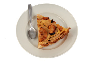Part de tartes aux pommes dans une assiette