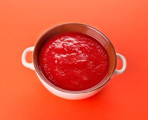 Bowl of tomato soup.