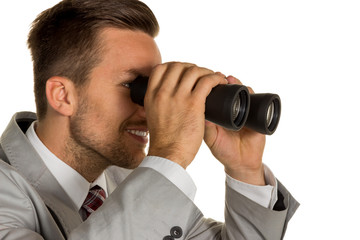 Manager mit Fernglas
