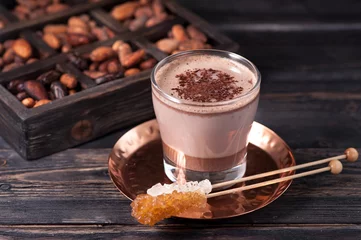 Papier Peint photo Lavable Chocolat boisson au cacao ou chocolat chaud et fèves de cacao
