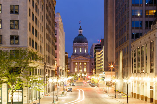 Indianapolis Statehouse from Monument Circle