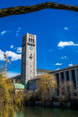 München Deutsches Museum und Isar