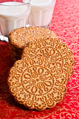 Round crackers