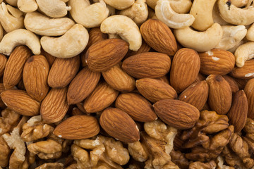 Peanuts, walnuts, almonds, hazelnuts and cashews nuts