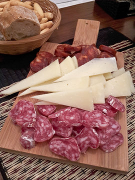 Tabla de quesos y fiambres
