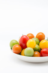 カラフルなミニトマト（お皿右寄せ）