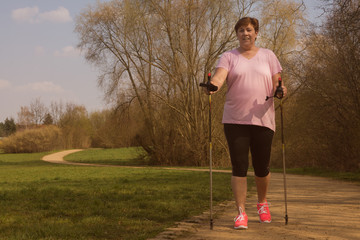 Nordic walking im Park