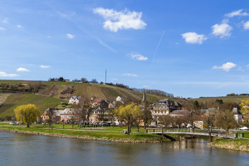 Obraz premium River Mousel in sunny spring, Luxembourg