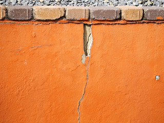 Schäden an Wand