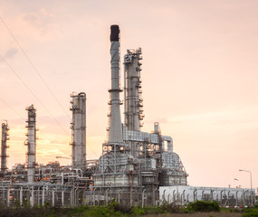 Obraz premium Light of petrochemical industry power station