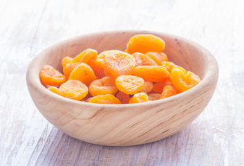 dried apricots