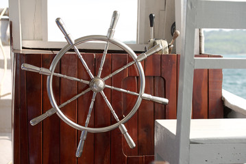 Steering wheel the boat
