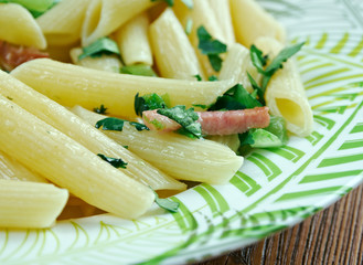 Penne Florentine