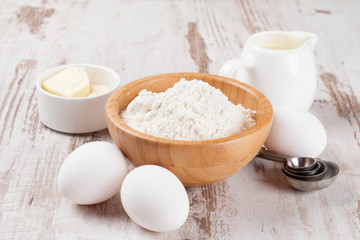 Obraz na płótnie Canvas flour, butter and eggs for baking