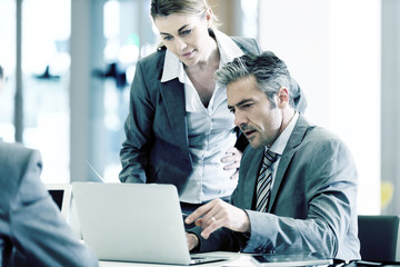 Obraz premium Business people in a work meeting