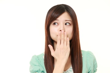 他言しない女性