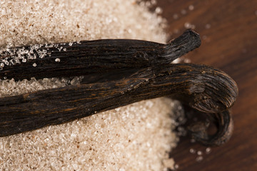 vanilla sugar and vanilla beans