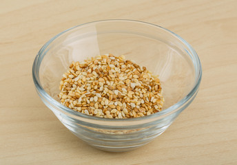 Roasted sesame seeds