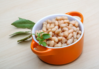 White canned beans