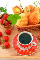 温かい珈琲とパン