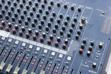 sound mixer console