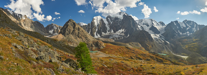 Altai mountains © jura_taranik