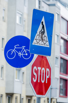 Verkehrsschilder f&uuml;r Radfahrer