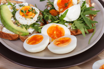 sandwiches with eggs