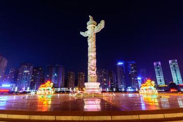 Ornamental column in Xinghai square, Dalian China - obrazy, fototapety, plakaty