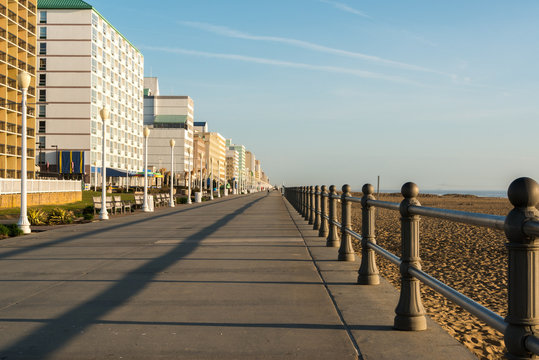 Fototapeta Early Morning on Virginia Beach
